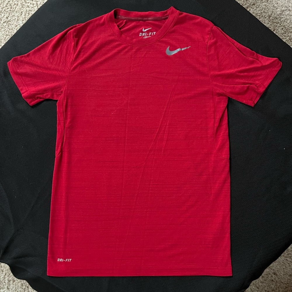 Nike Red Short Sleeve Athletic Tee